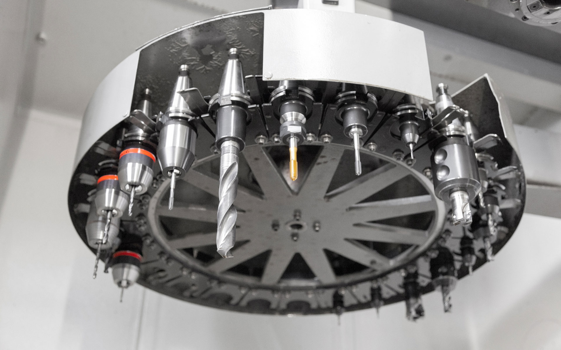 machart_Verkehr_Logistik_CNC_Fraese_Koepfe_3138