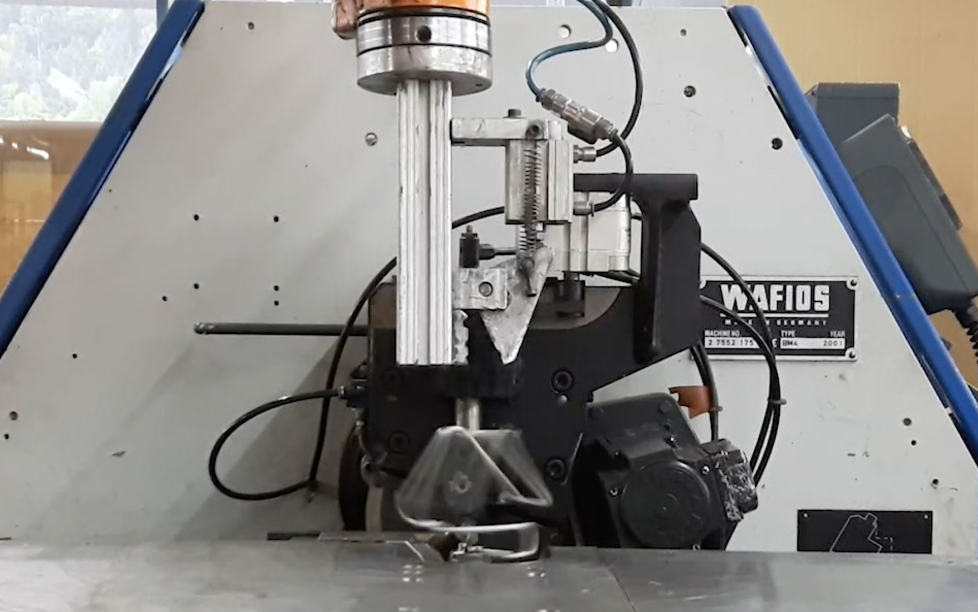 machart_kreutzundmock_smarte_loesung_3 Produktion der Kreutz & Mock Handyhalter